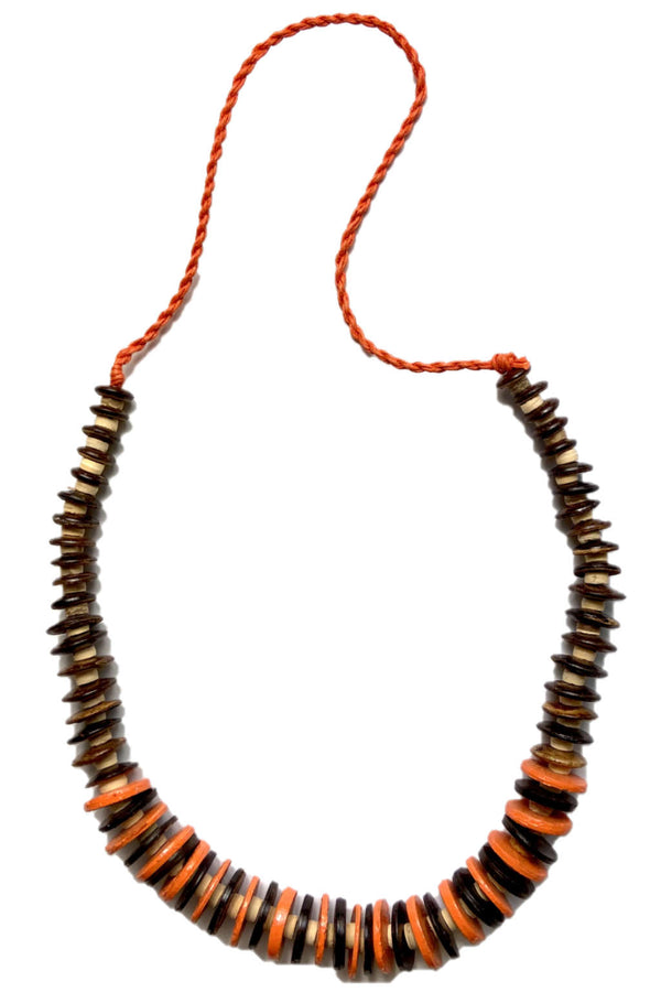 Collier en bois de cocotier et résine, bijou artisanal d'Indonésie, boutique Sri-shop.com